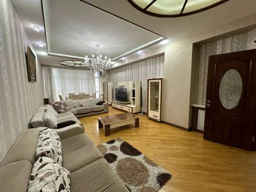 Baku-da 220.0 m2 mənzil kirayə verilir - Şəkil 4