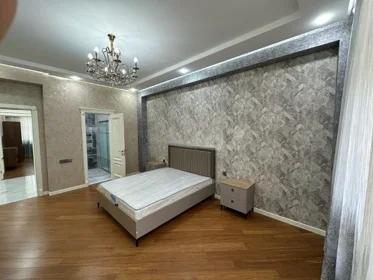 Baku-da 130.0 m2 mənzil kirayə verilir - Şəkil 5