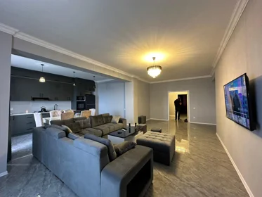 Baku-da 130.0 m2 mənzil kirayə verilir - Şəkil 2