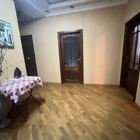 In Baku 100.0 m² apartment is for sale - Image 3
