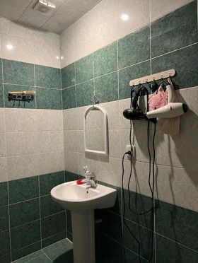 In Baku 65.0 m² apartment is for sale - Image 4