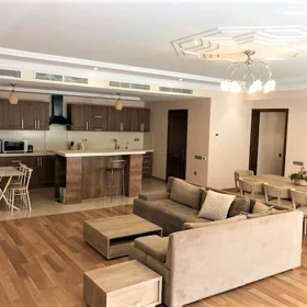 In Baku 230.0 m² apartment is for rent - Image 3