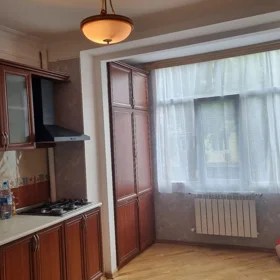 Baku-da 70.0 m2 mənzil kirayə verilir - Şəkil 3