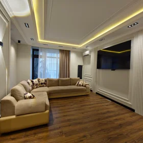 In Baku 148.0 m² apartment is for sale - Image 2