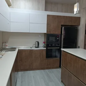 In Baku 110.0 m² apartment is for rent - Image 2