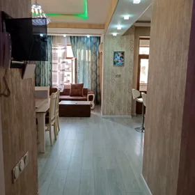 In Baku 110.0 m² apartment is for rent - Image 3