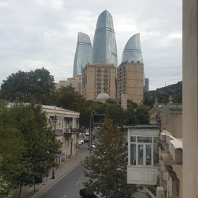 In Baku 130.0 m² office is for rent