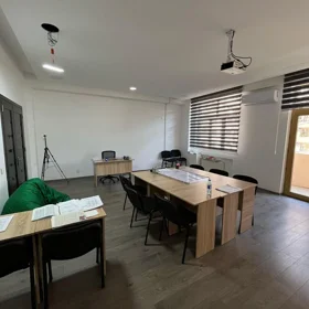 In Baku 170.0 m² office is for rent - Image 4