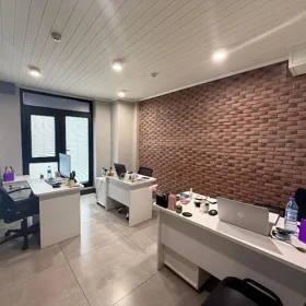 In Baku 50.0 m² office is for rent - Изображение 2