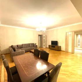 Baku-da 100.0 m2 mənzil kirayə verilir - Şəkil 2