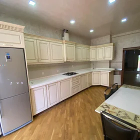 In Baku 160.0 m² apartment is for rent - Image 5