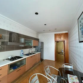 In Baku 160.0 m² apartment is for rent - Изображение 3