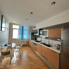 In Baku 160.0 m² apartment is for rent - Изображение 4