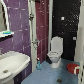 In Baku 55.0 m² house with 2.0 rooms is for rent - Image 4