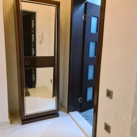 In Baku 125.0 m² apartment is for rent - Image 4