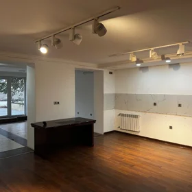 Baku-da 120.0 m2 ofis kirayə verilir - Şəkil 2