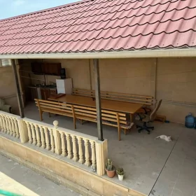 In Baku 100.0 m² house with 5.0 rooms is for sale