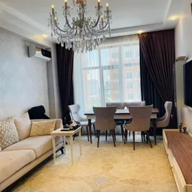 In Baku 70.0 m² apartment is for rent - Image 2