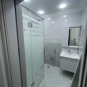 In Baku 155.0 m² apartment is for rent - Image 4