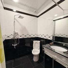 In Baku 127.0 m² apartment is for rent - Image 3