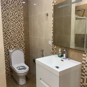 In Baku 151.0 m² apartment is for rent - Image 4