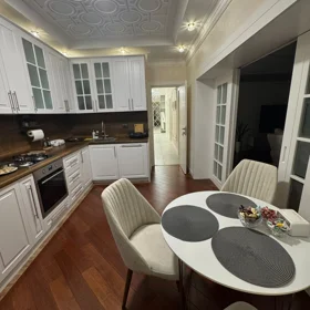 Baku-da 130.0 m2 mənzil kirayə verilir - Şəkil 2