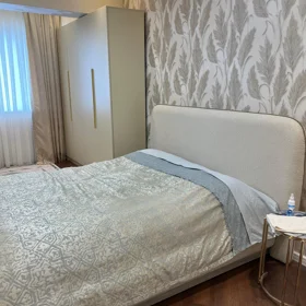 In Baku 76.0 m² apartment is for sale - Image 3