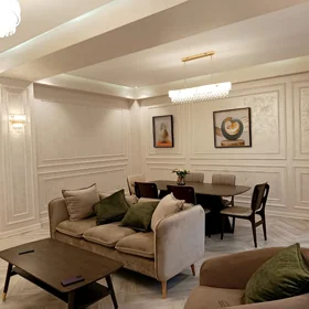 In Baku 139.0 m² apartment is for sale - Image 2
