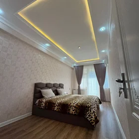 In Baku 140.0 m² apartment is for rent - Image 2