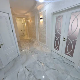 In Baku 120.0 m² apartment is for sale - Image 2