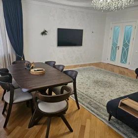 In Baku 120.0 m² apartment is for sale - Image 4