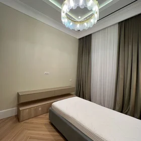 In Baku 144.0 m² apartment is for sale - Image 3