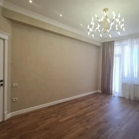 In Baku 70.0 m² apartment is for sale - Image 2