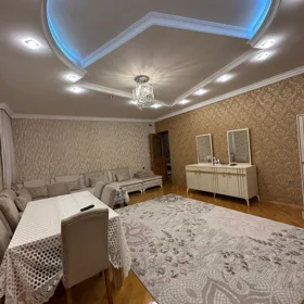 In Baku 141.0 m² apartment is for rent - Image 2