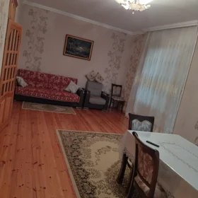In Baku 210.0 m² house with 6.0 rooms is for sale - Image 4