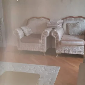 In Baku 90.0 m² apartment is for rent - Image 2