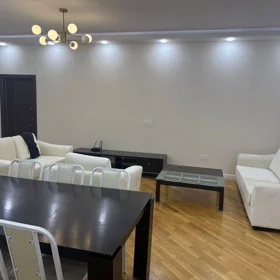 In Baku 85.0 m² apartment is for rent - Image 3