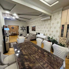 In Baku 130.0 m² apartment is for rent - Image 2