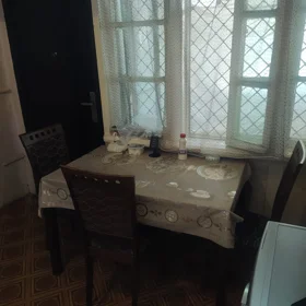 In Baku 70.0 m² apartment is for sale - Image 4