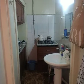 In Baku 70.0 m² apartment is for sale - Image 5