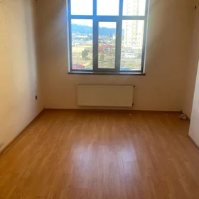 In Baku 65.0 m² apartment is for rent - Image 2