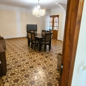In Baku 140.0 m² apartment is for sale - Image 3