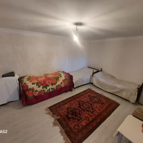 In Baku 140.0 m² house with 4.0 rooms is for sale - Image 4