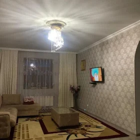 In Baku 200.0 m² house with 7.0 rooms is for sale - Image 5