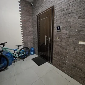 In Baku 170.0 m² apartment is for rent - Image 4