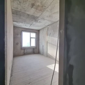 In Baku 303.0 m² apartment is for sale - Image 2