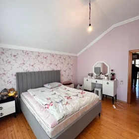 In Baku 500.0 m² house with 6.0 rooms is for sale - Image 4