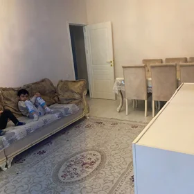 In Baku 65.0 m² apartment is for sale - Image 2