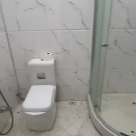 In Baku 70.0 m² apartment is for rent - Image 4