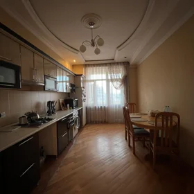 In Baku 101.0 m² apartment is for sale - Image 4